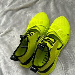 Size 8.5 women’s puma fenty shoes. Neon yellow